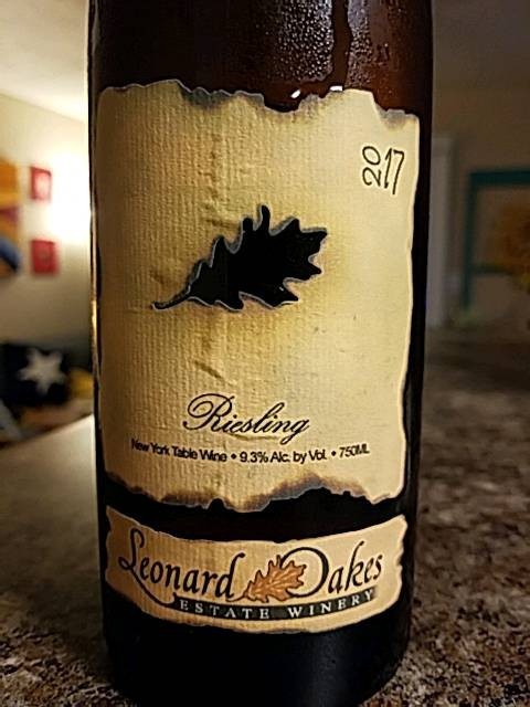 LEONARD OAKS RIESLING 750ML