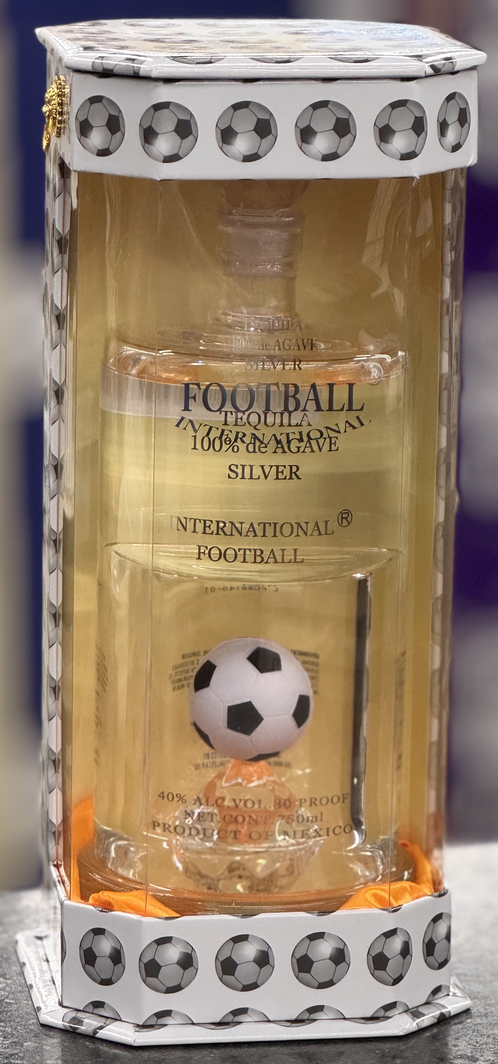 Casino Azul Silver Soccer Ball 750ML