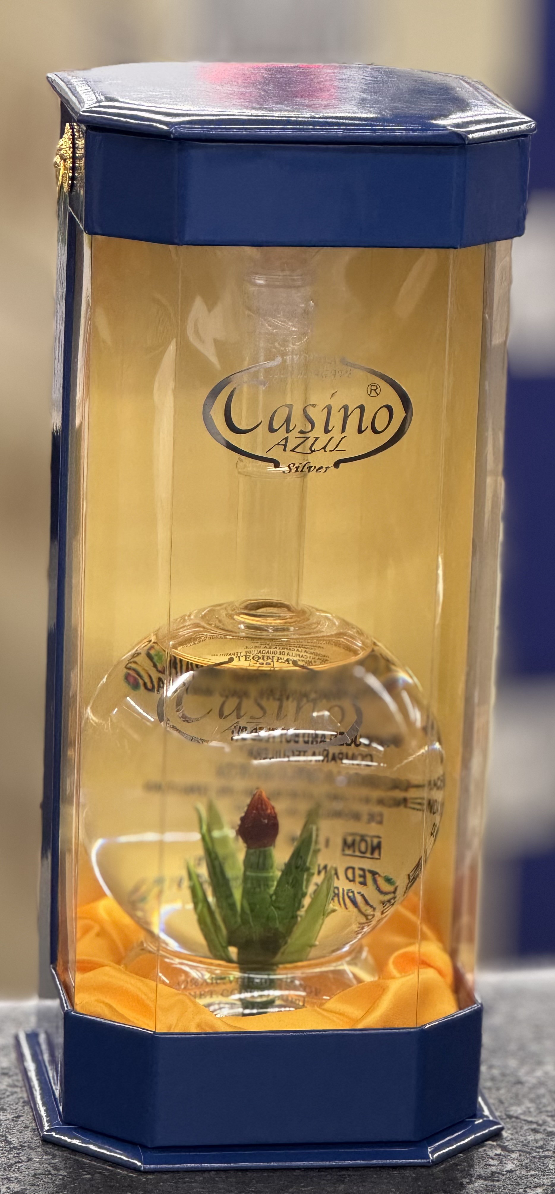 Casino Azul Silver Agave Plant 750ML